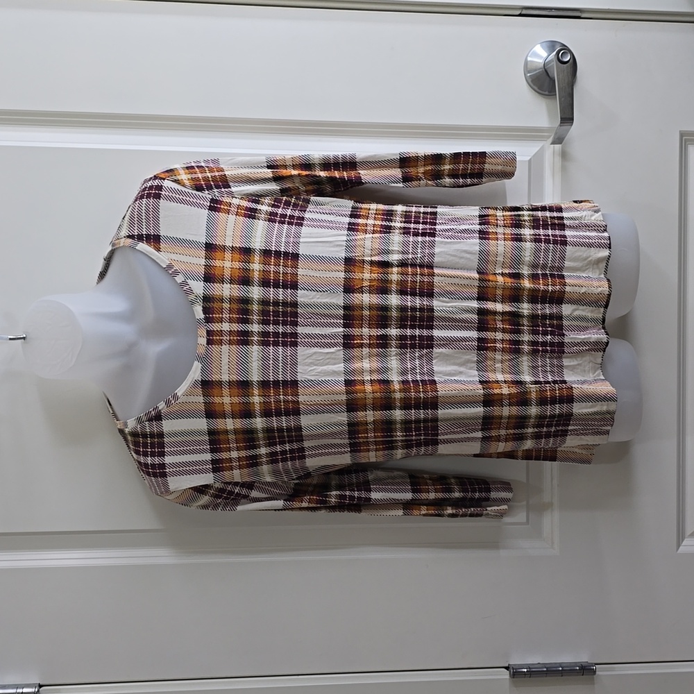Cato Brand Top Size Medium‎